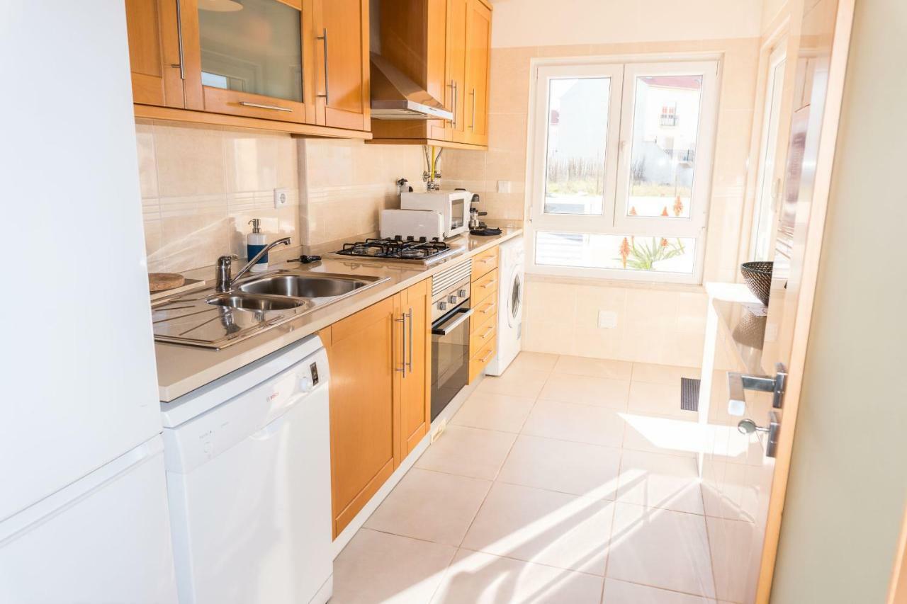 Apartments Baleal: Sunshine By The Pool Ferrel  Exteriör bild